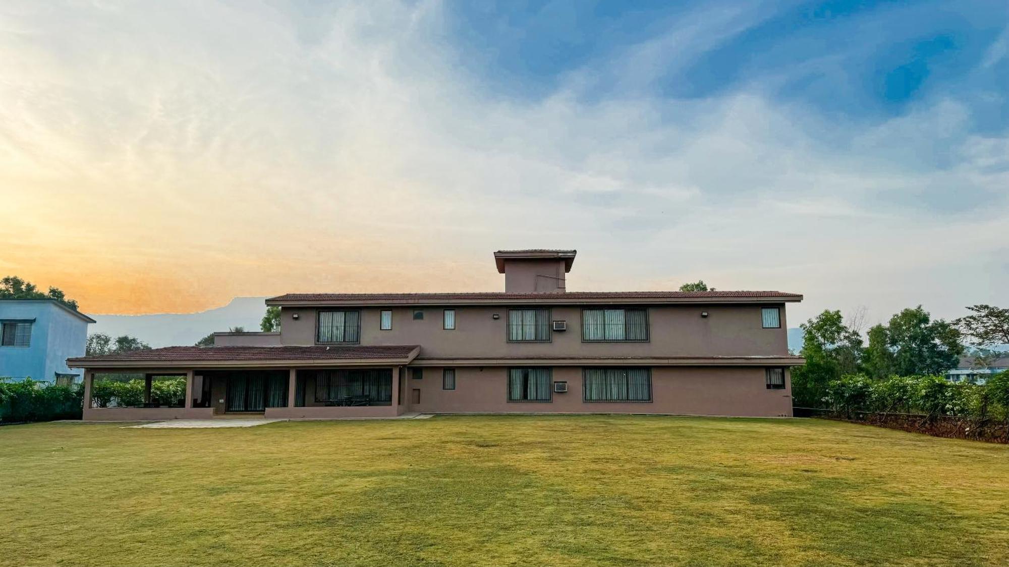 White Stallion Villa Lonavala Exterior photo